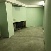 Покраска - хозяйственных помещений, складов - краскопультом